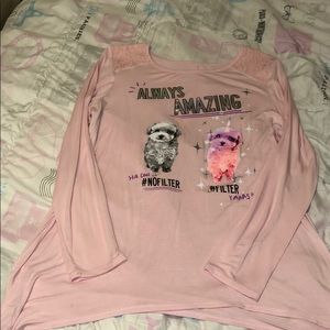 This a long sleeve shirt,